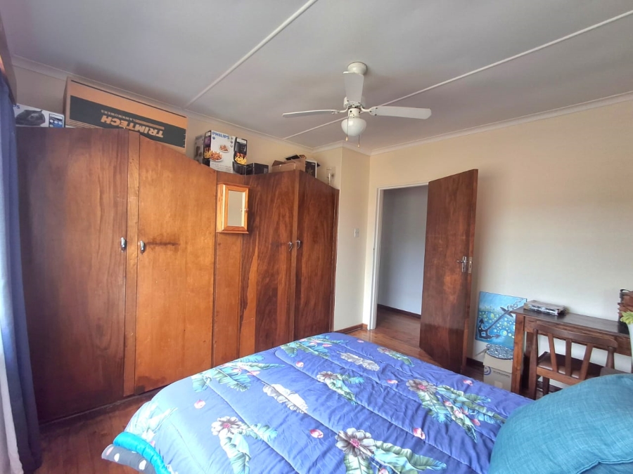 4 Bedroom Property for Sale in Summerpride Eastern Cape